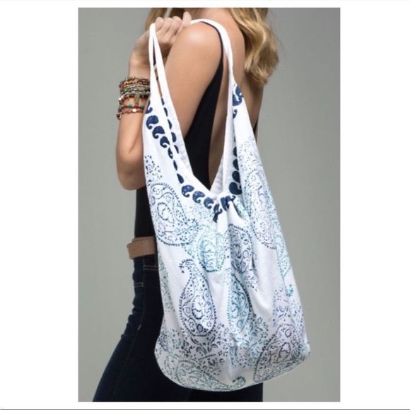 Ruggine Handbags - NEW Boho Paisley Print Shoulder Bag